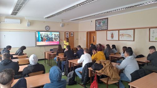 Tájékoztató az Erasmus+ programról a 9. évfolyamon